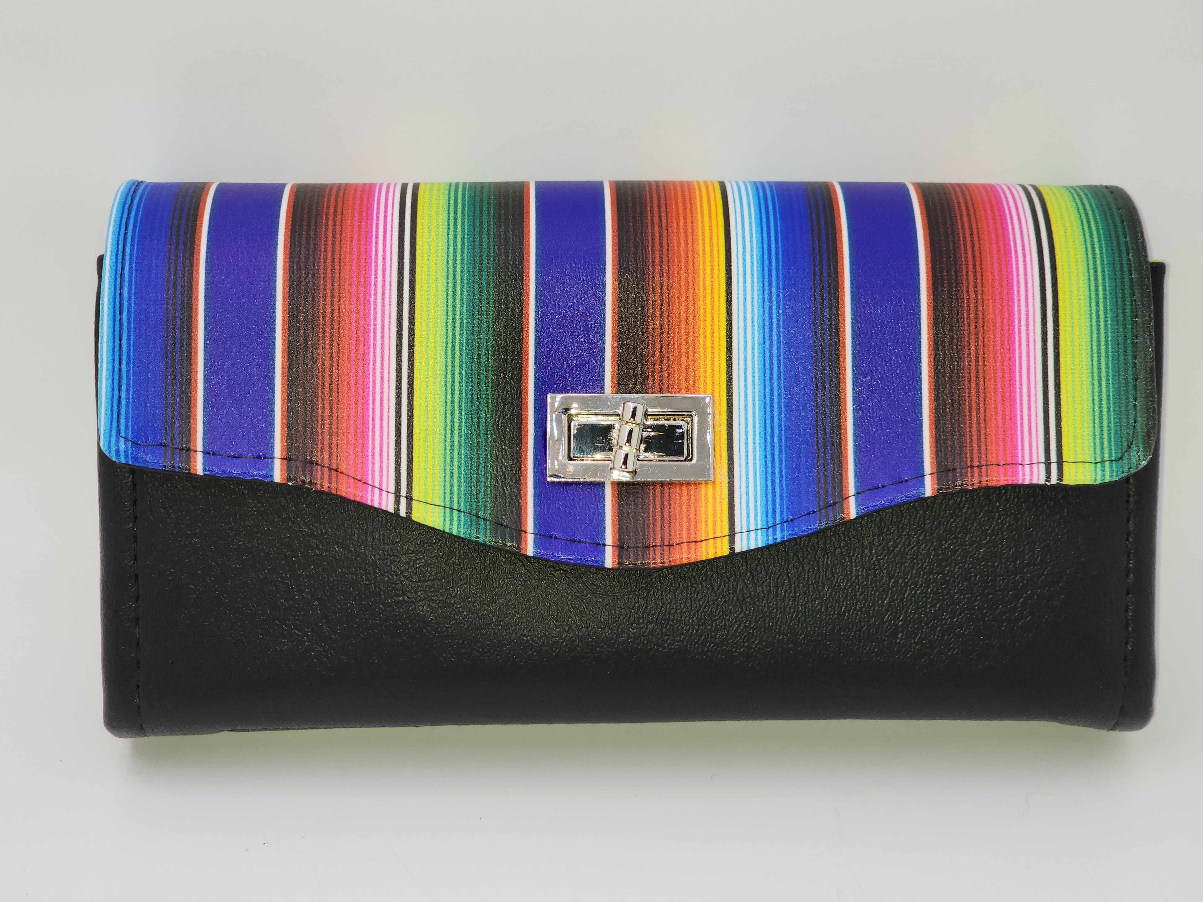 Accessories and gifts